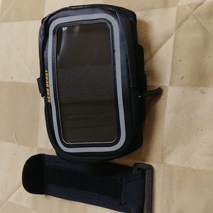 Gear beast athletic arm wallet